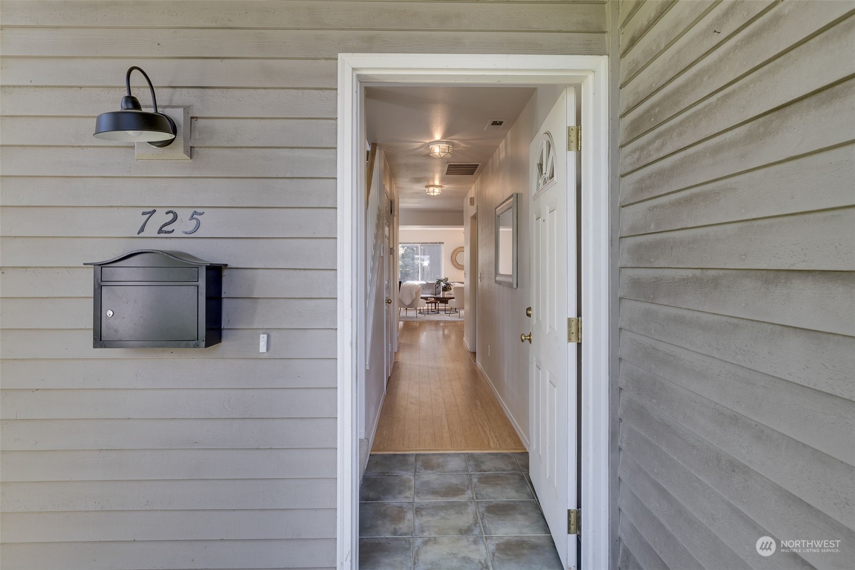 725 North 96th Street Seattle, WA 98103 - Photo 5 of 30 Gallery Image 5