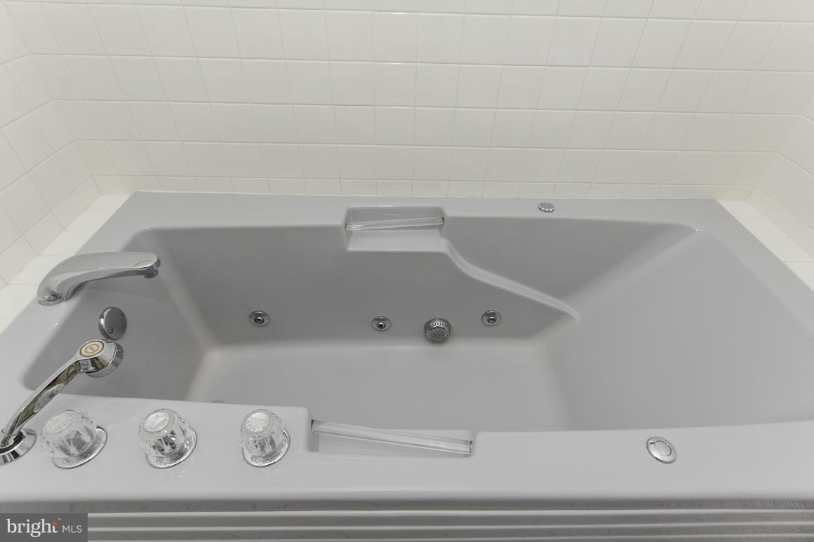 507 Cockeys Mill Road Reisterstown, MD 21136 - Photo 14 of 30 Bath (Master)