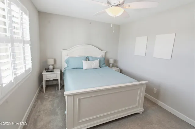 $949,900 | 160 Sailfish Street, Holden Beach, NC 28462