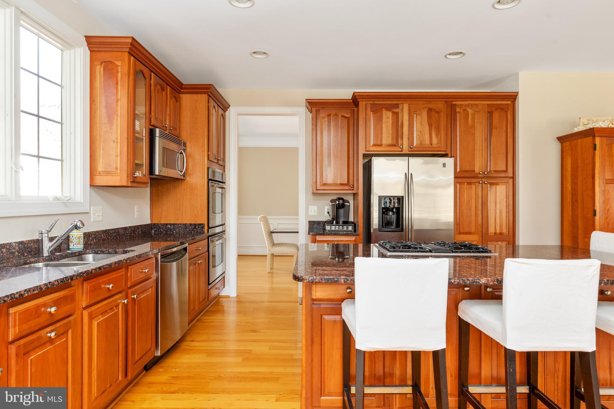 807 Ridge Place Falls Church, VA 22046 - Photo 9 of 44 Kitchen
