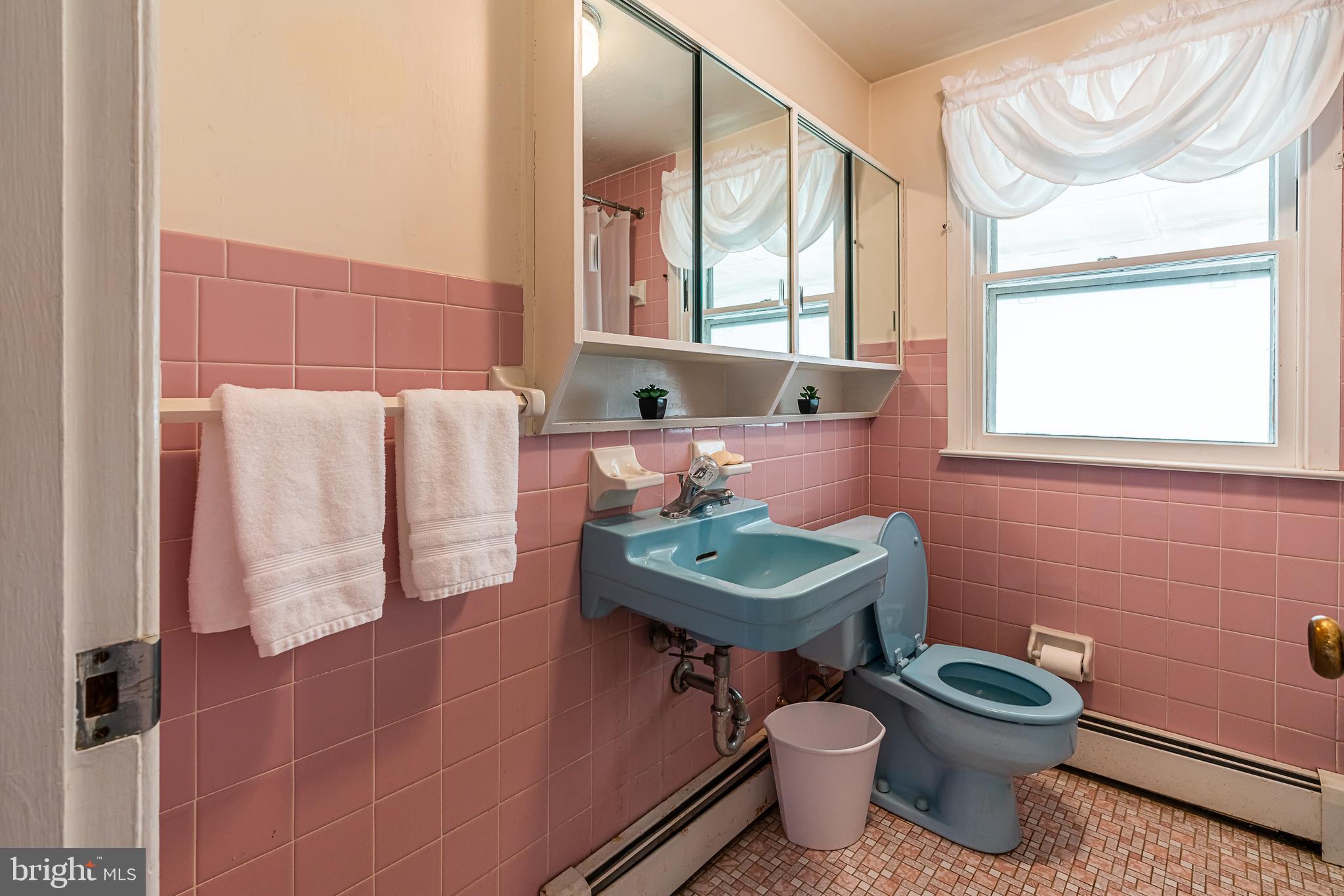 412 Suffolk Road Flourtown, PA 19031 - Photo 12 of 32