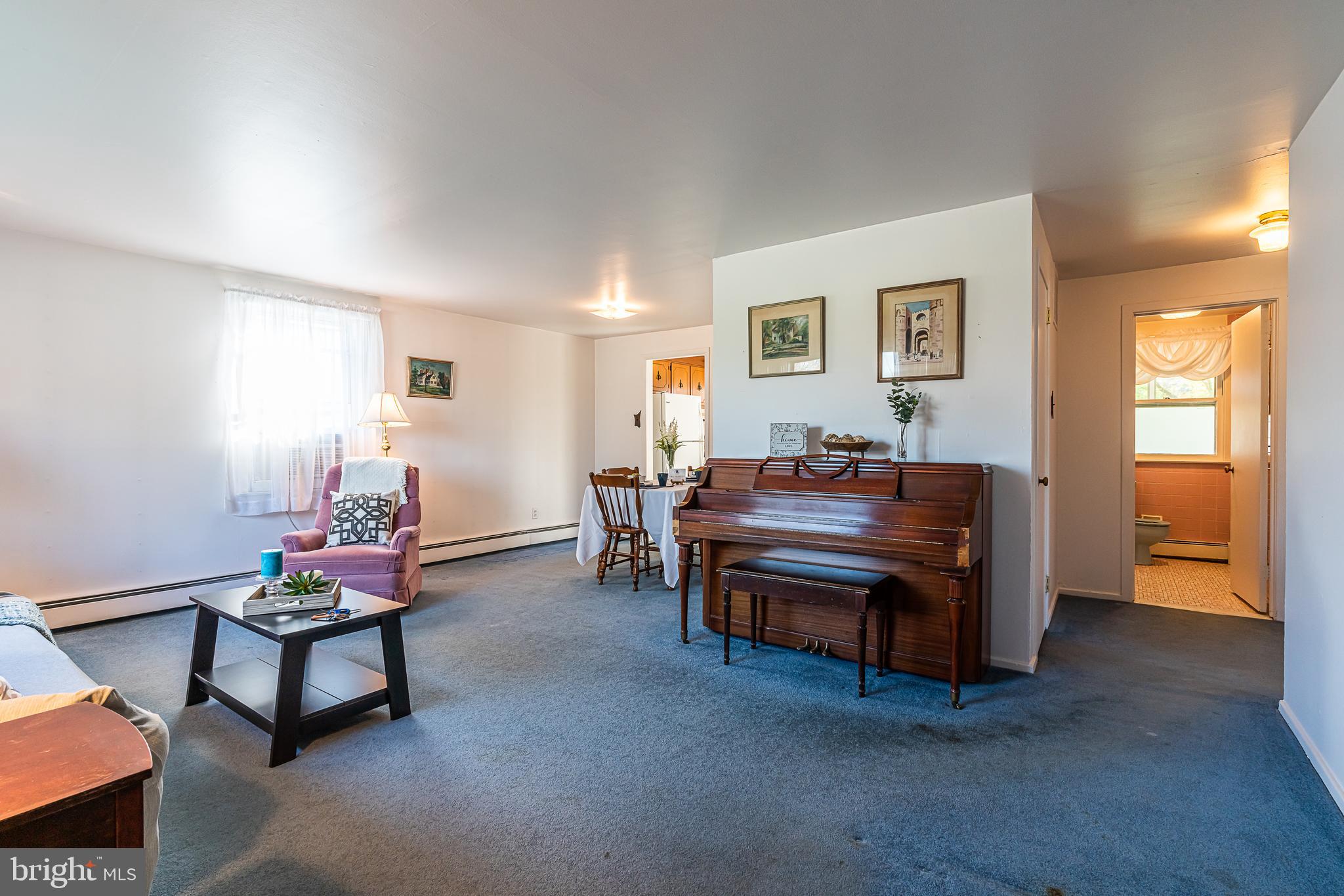 412 Suffolk Road Flourtown, PA 19031 - Photo 2 of 32