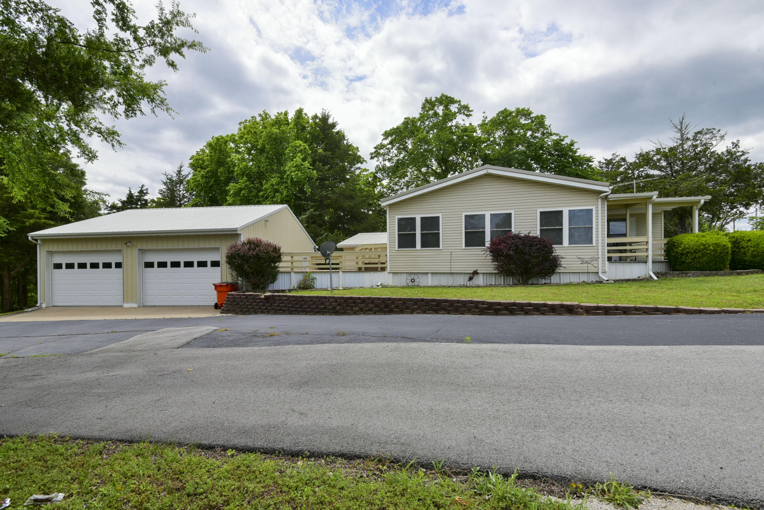 32 Ledgestone Road Shell Knob, MO 65747 - Photo 2 of 54 DSC_9616 - Copy