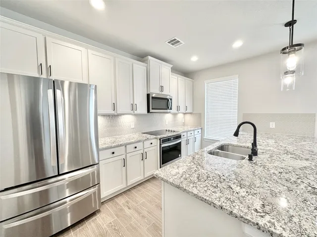 $2,550 | 11019 Cane Oak Way, Houston, TX 77043