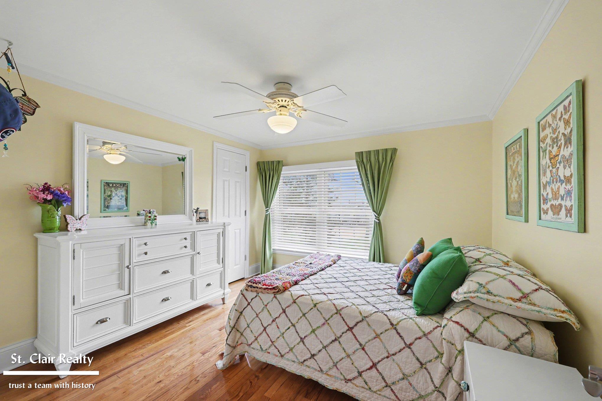 915 North Riverside Avenue St. Clair, MI 48079 - Photo 22 of 38