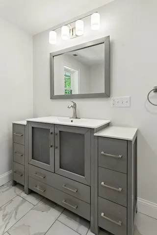 $1,150,000 | 5 Lee Road, North Reading, MA 01864