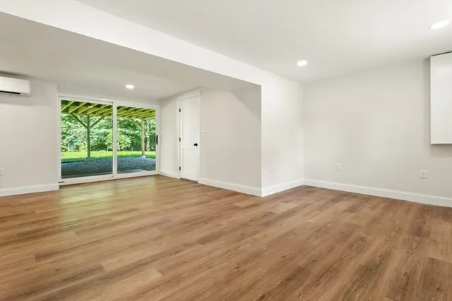 $1,150,000 | 5 Lee Road, North Reading, MA 01864