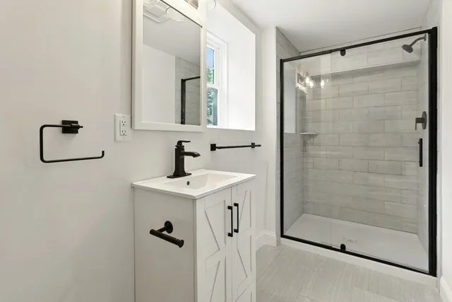 $1,150,000 | 5 Lee Road, North Reading, MA 01864