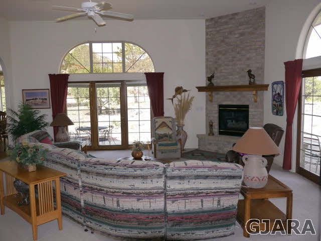 309 Rimrock Court Grand Junction, CO 81507 - Photo 3 of 25 Gallery Image 3