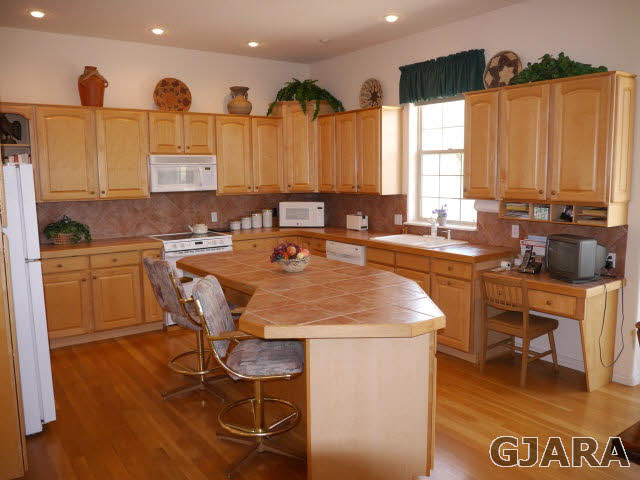 309 Rimrock Court Grand Junction, CO 81507 - Photo 5 of 25 Gallery Image 5