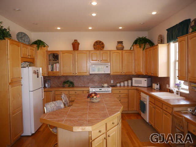 309 Rimrock Court Grand Junction, CO 81507 - Photo 6 of 25 Gallery Image 6