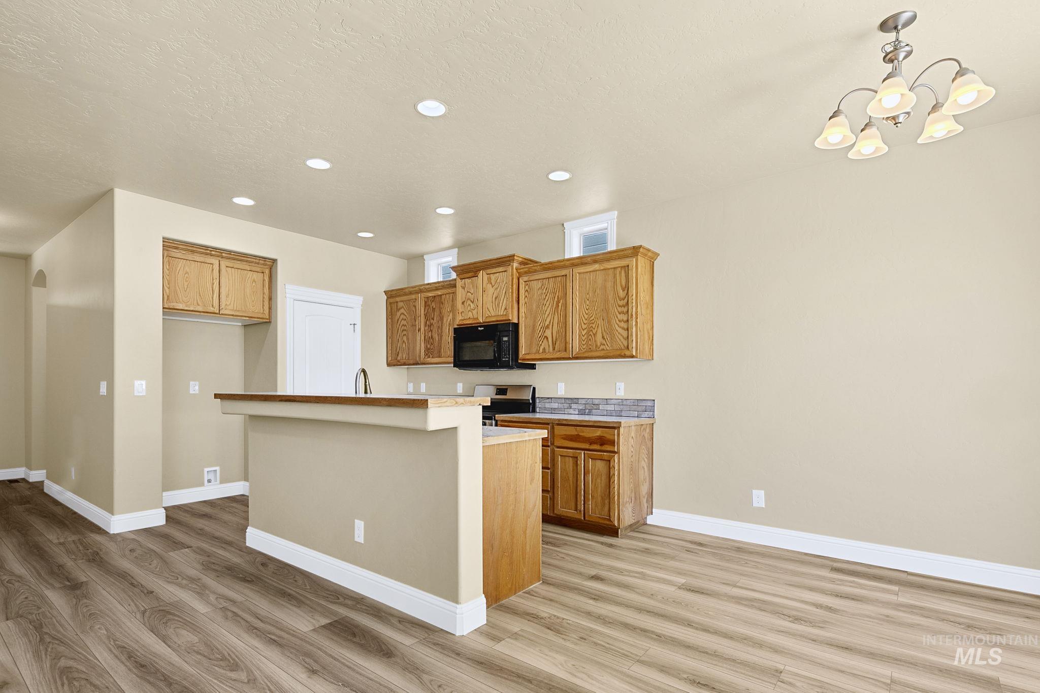 1928 Ridge Way Middleton, ID 83644 - Photo 12 of 33
