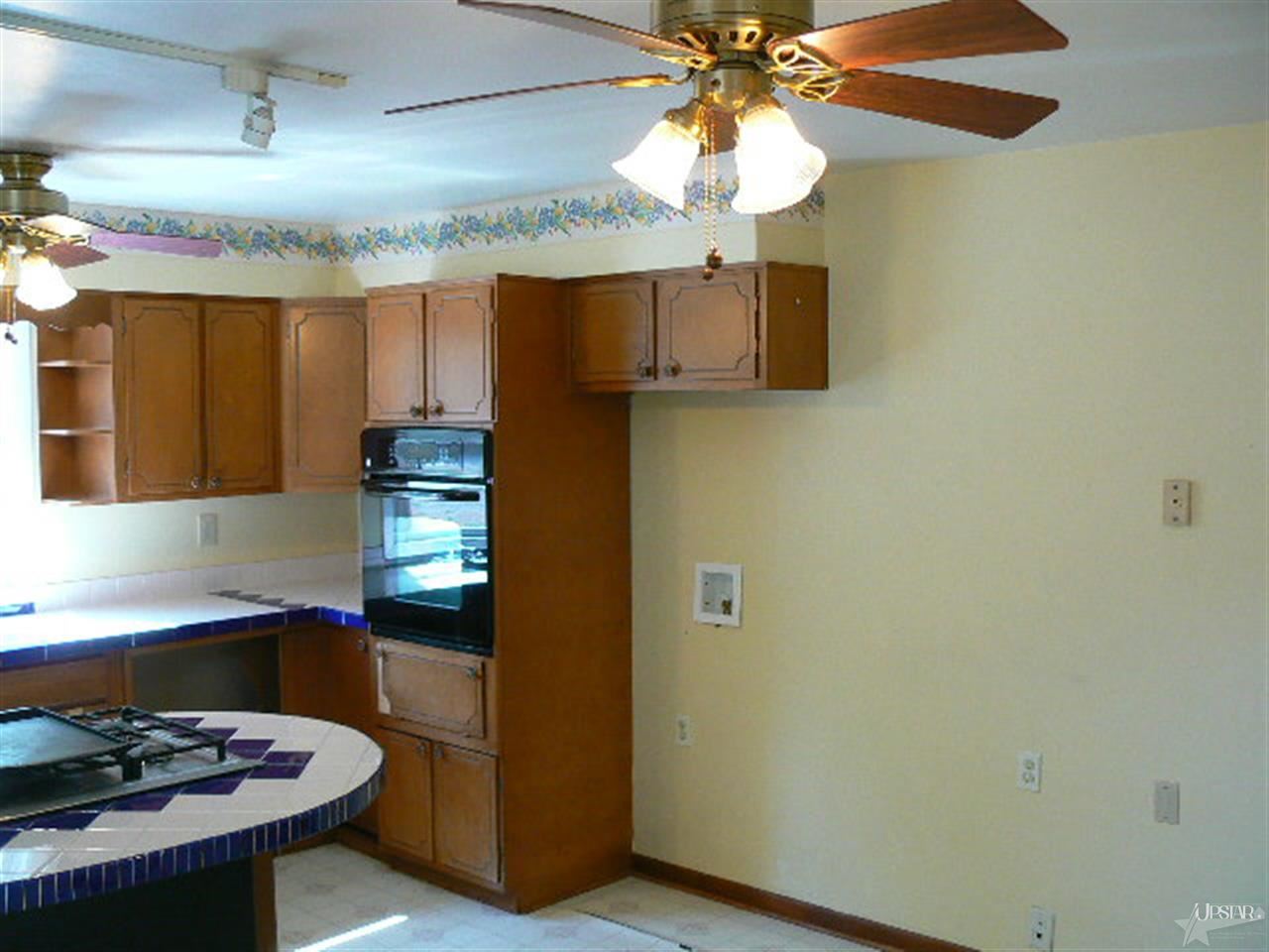 1617 Hartzell Road New Haven, IN 46774 - Photo 6 of 15 Gallery Image 6