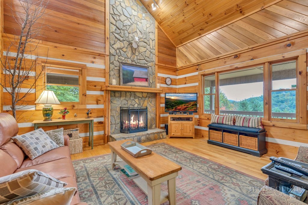 526 Welcome Way Boone, NC 28607 - Photo 8 of 41 Gallery Image 8