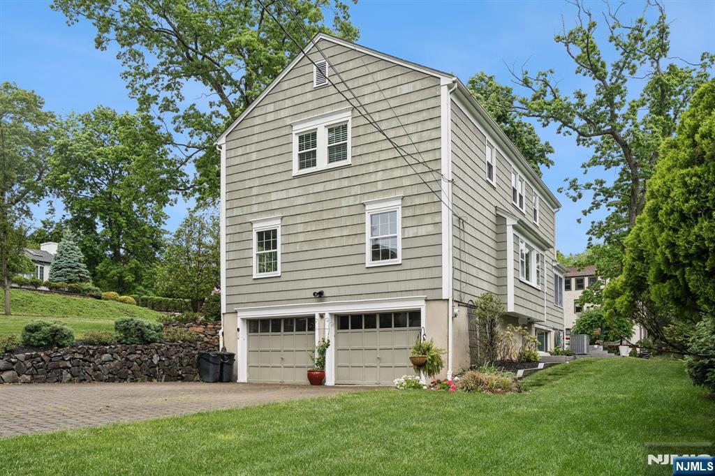 81 Mountain Road Verona, NJ 07044 - Photo 31 of 31