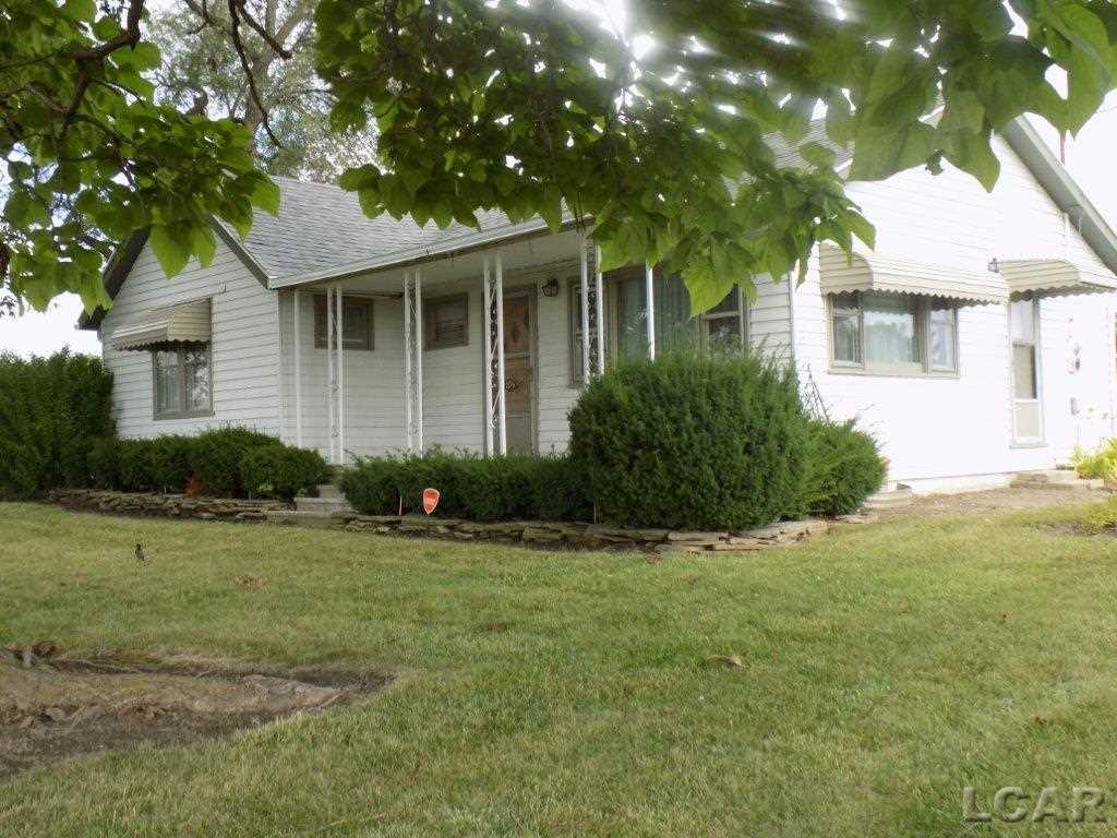 2206 West Beecher Road Adrian, MI 49221 - Photo 3 of 26 31330002-2.JPG