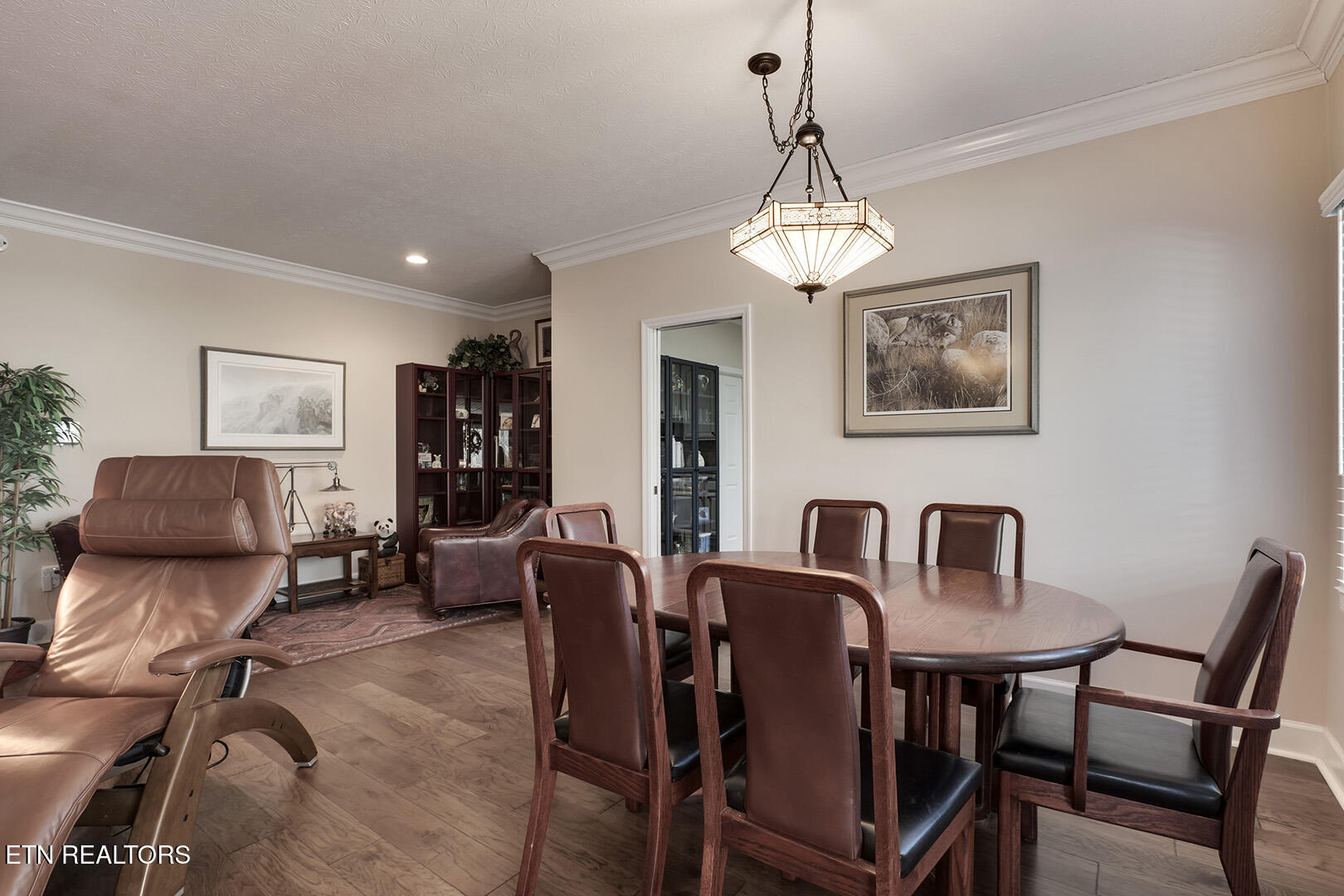 13 Riverview Drive Oak Ridge, TN 37830 - Photo 16 of 40 16_RiverviewDrive_13_Dining03
