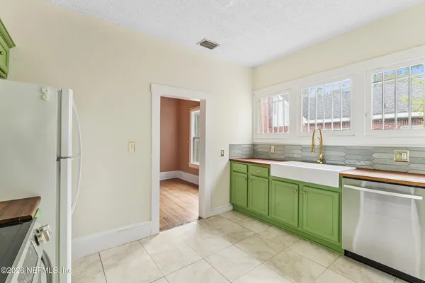 $2,100 | 4531 Attleboro Street, Jacksonville, FL 32205