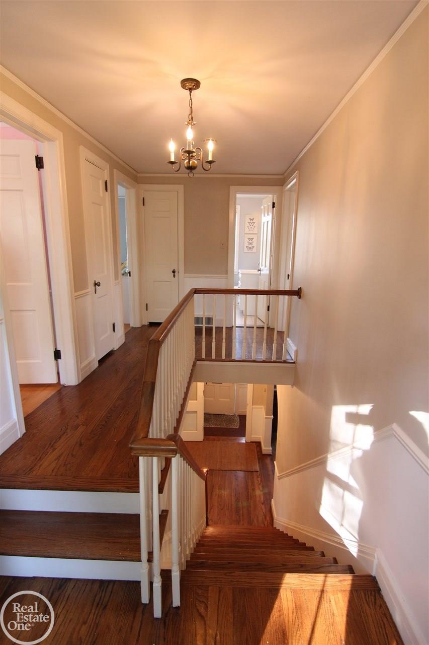 807 Fisher Road Grosse Pointe, MI 48230 - Photo 14 of 39