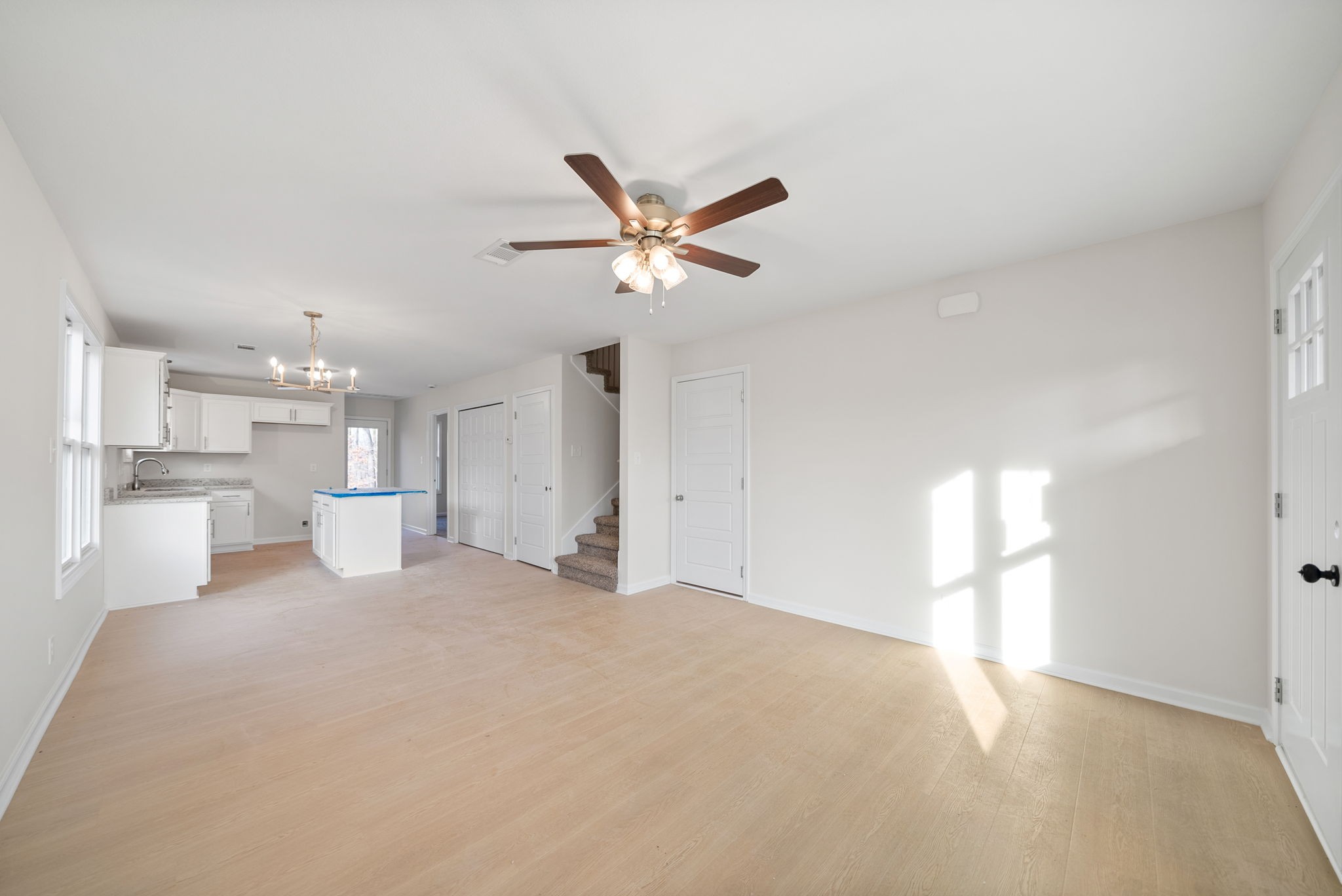 173 Quarry Rdg Road Clarksville, TN 37043 - Photo 3 of 20 Gallery Image 3