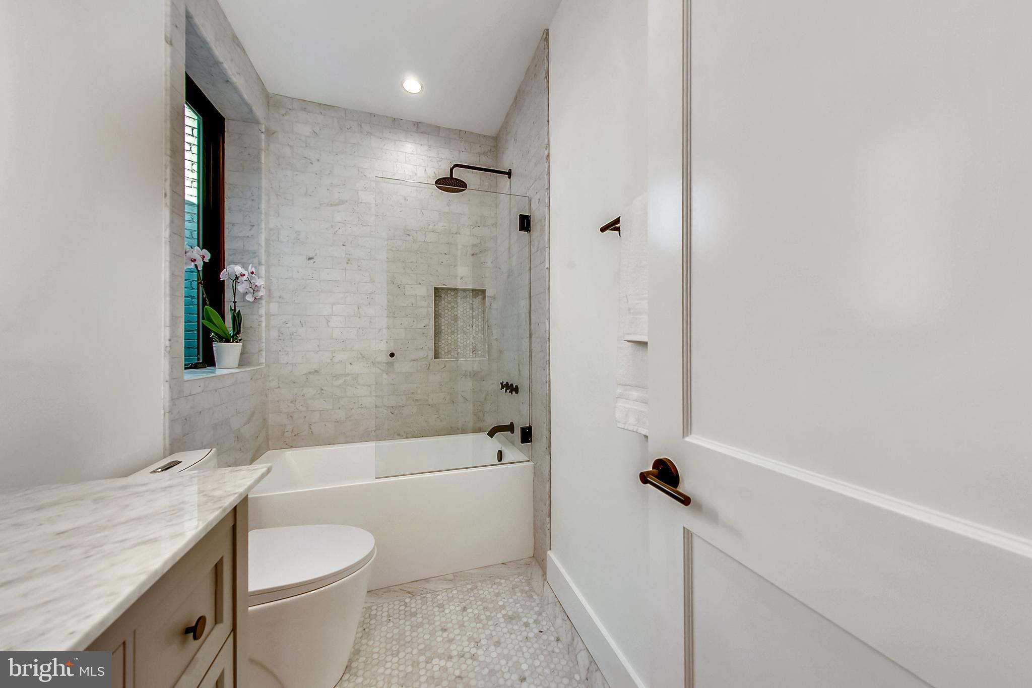 2102 Flagler Place Northwest Washington, DC 20001 - Photo 38 of 76