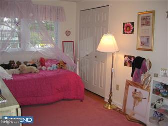 206 Glendale Road Wallingford, PA 19086 - Photo 10 of 11 Gallery Image 10