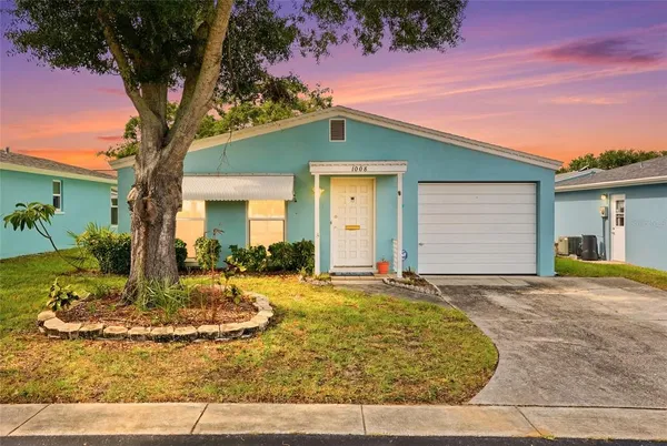 $2,100 | 1008 Heron Court, Dunedin, FL 34698