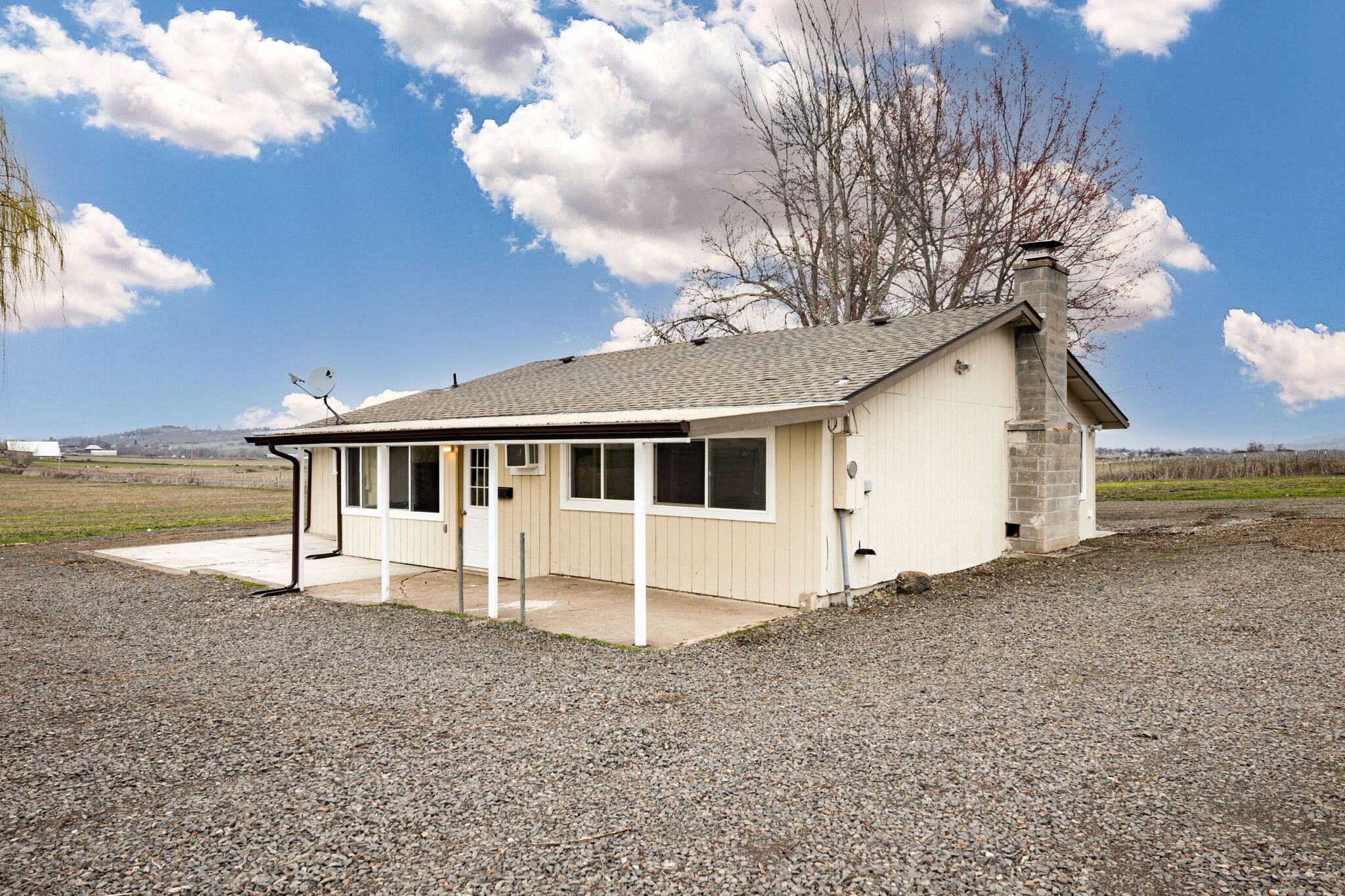 612 Brownsboro-Meridian Road Eagle Point, OR 97524 - Photo 7 of 63 HD-17