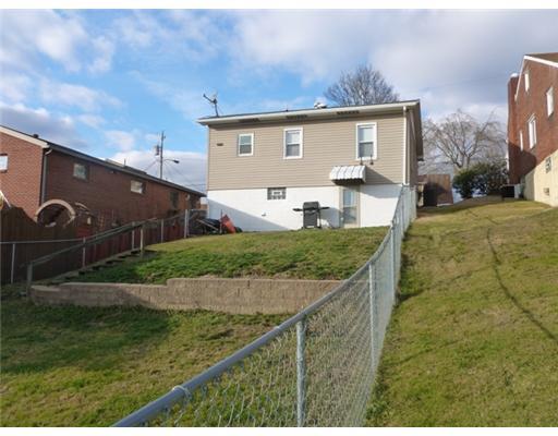 1120 Roup Avenue Brackenridge, PA 15014 - Photo 15 of 18 Yard/Garden.