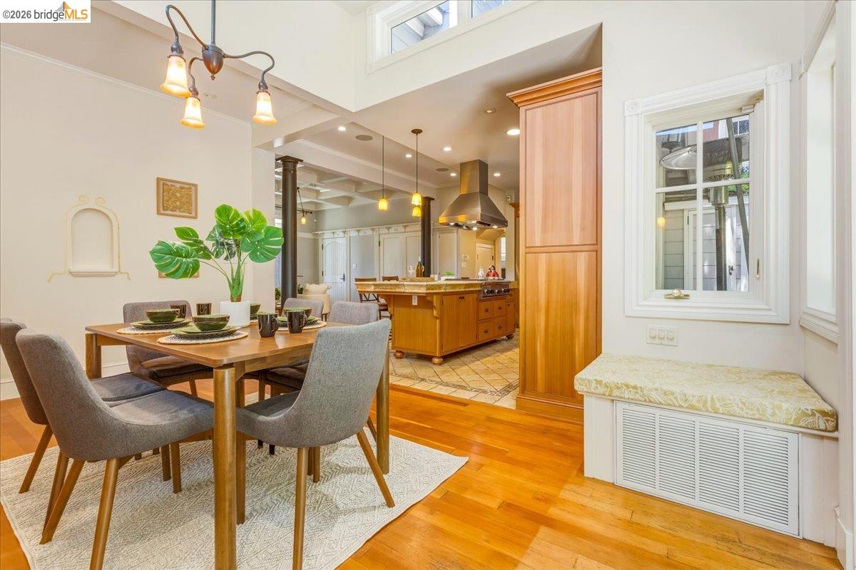 1631 La Vereda Road Berkeley, CA 94709 - Photo 13 of 42 Dining area