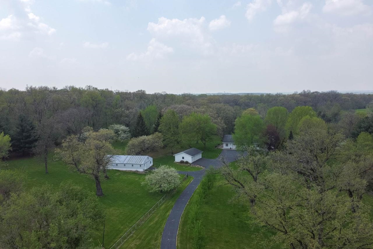 9610 Belvidere Road Roscoe, IL 61073 - Photo 2 of 41 Gallery Image 2