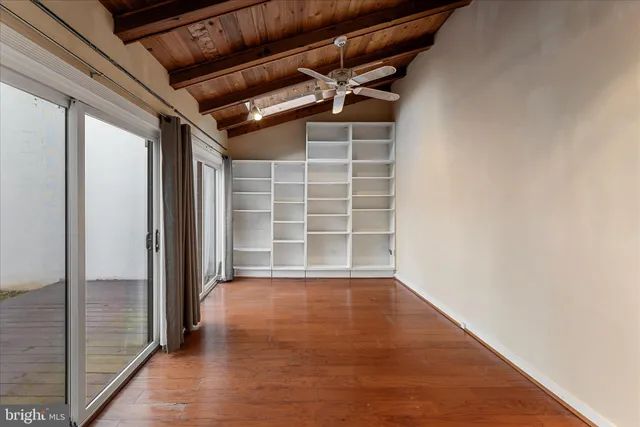 $3,245 | 2337 Glade Bank Way, Reston, VA 20191