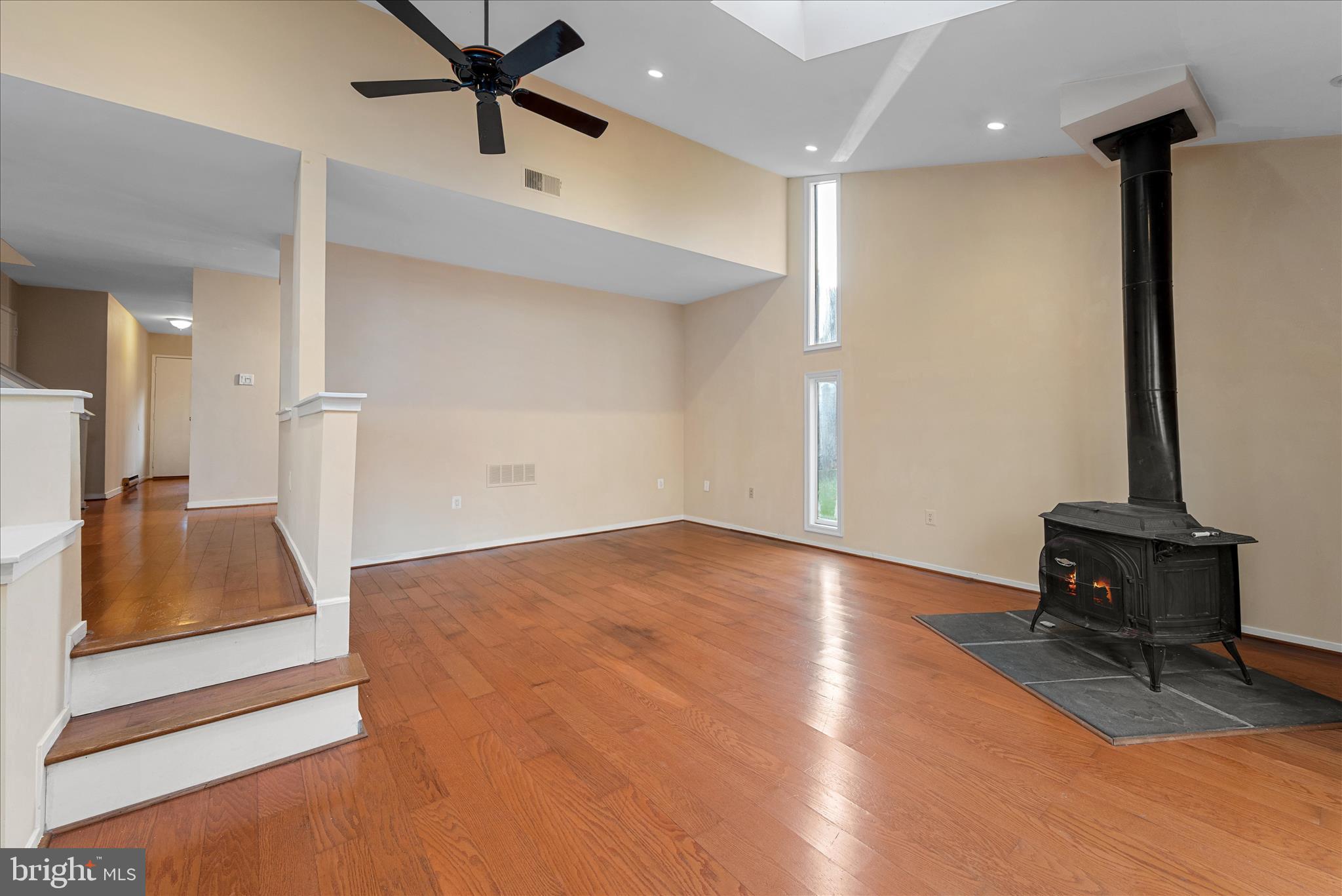 2337 Glade Bank Way Reston, VA 20191 - Photo 25 of 50 a view of an empty room