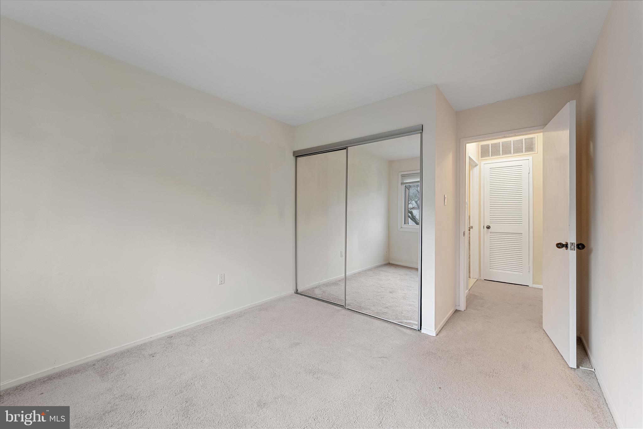 2337 Glade Bank Way Reston, VA 20191 - Photo 36 of 50 a view of empty room