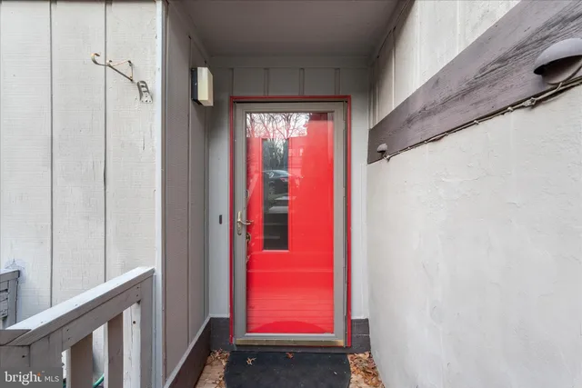 $3,245 | 2337 Glade Bank Way, Reston, VA 20191