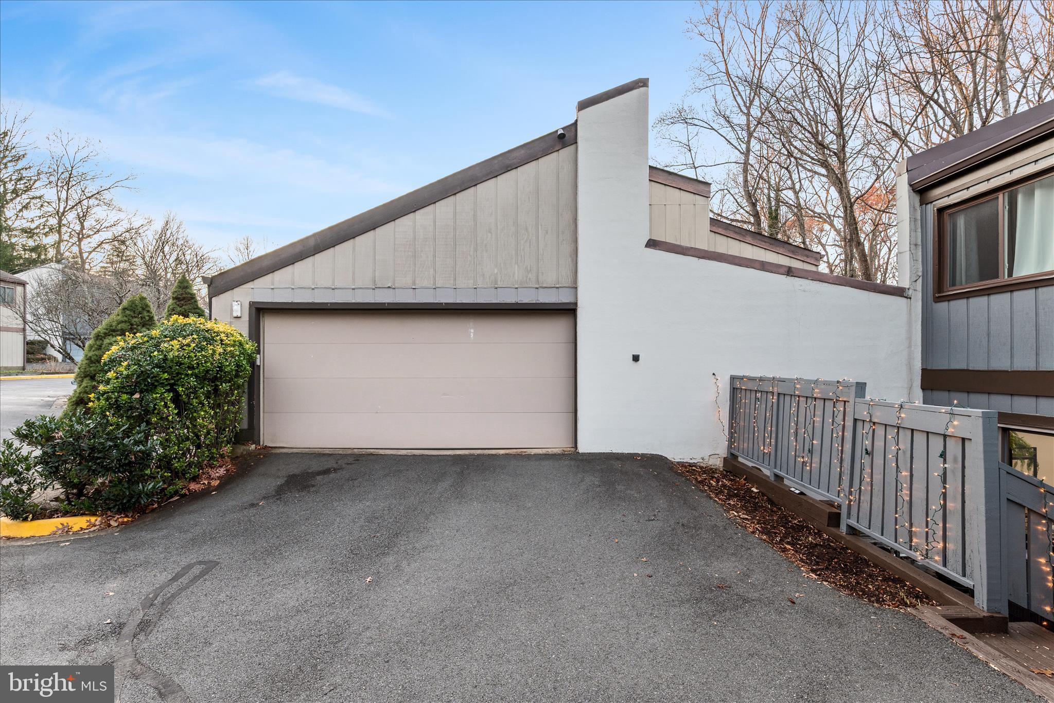 2337 Glade Bank Way Reston, VA 20191 - Photo 46 of 50 a view of a house with wooden fence