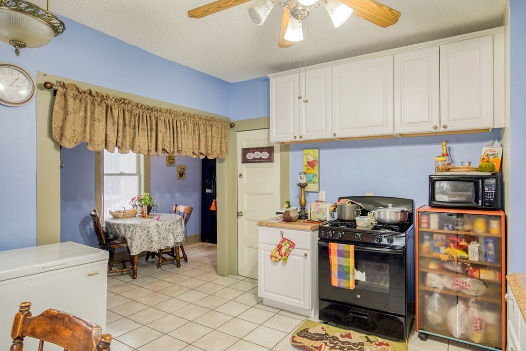 358 Dickinson Street Springfield, MA 01108 - Photo 11 of 22 Gallery Image 11