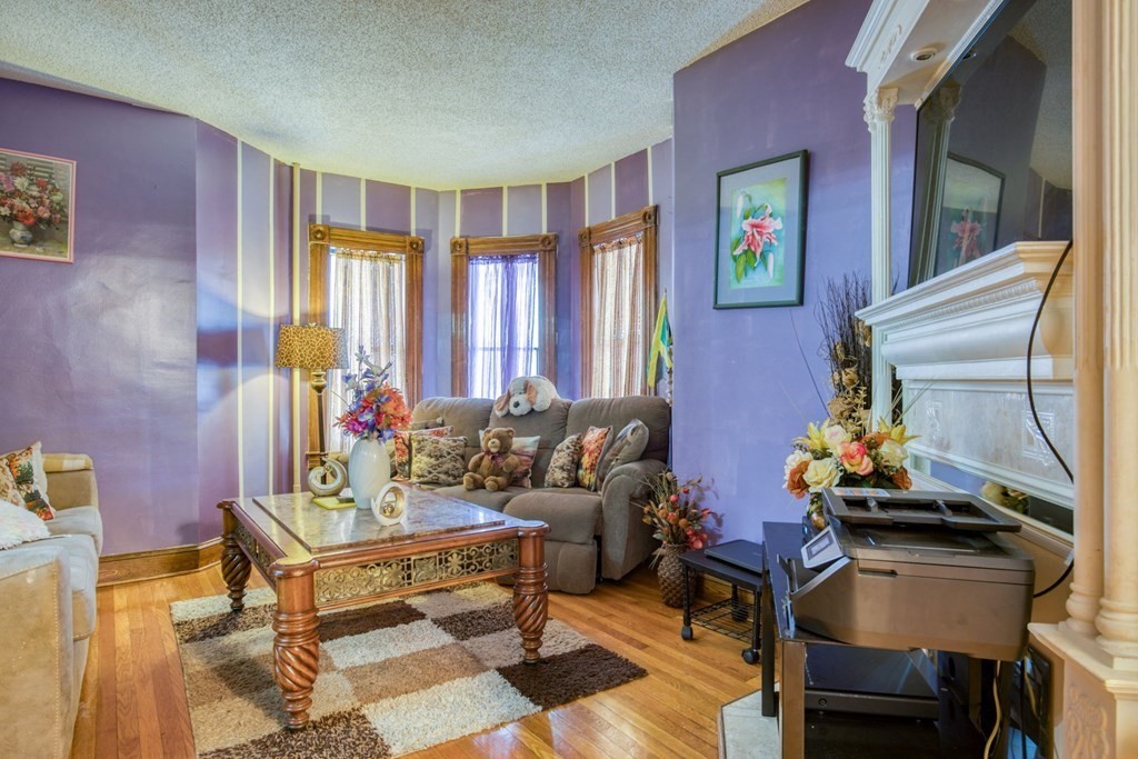 358 Dickinson Street Springfield, MA 01108 - Photo 14 of 22 Gallery Image 14