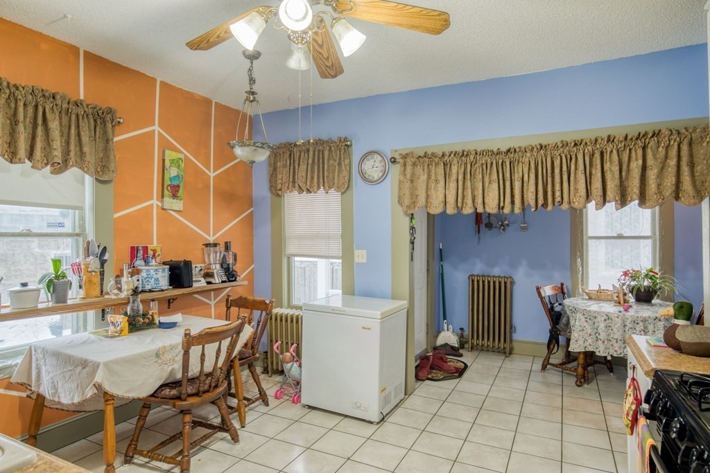 358 Dickinson Street Springfield, MA 01108 - Photo 8 of 22 Gallery Image 8