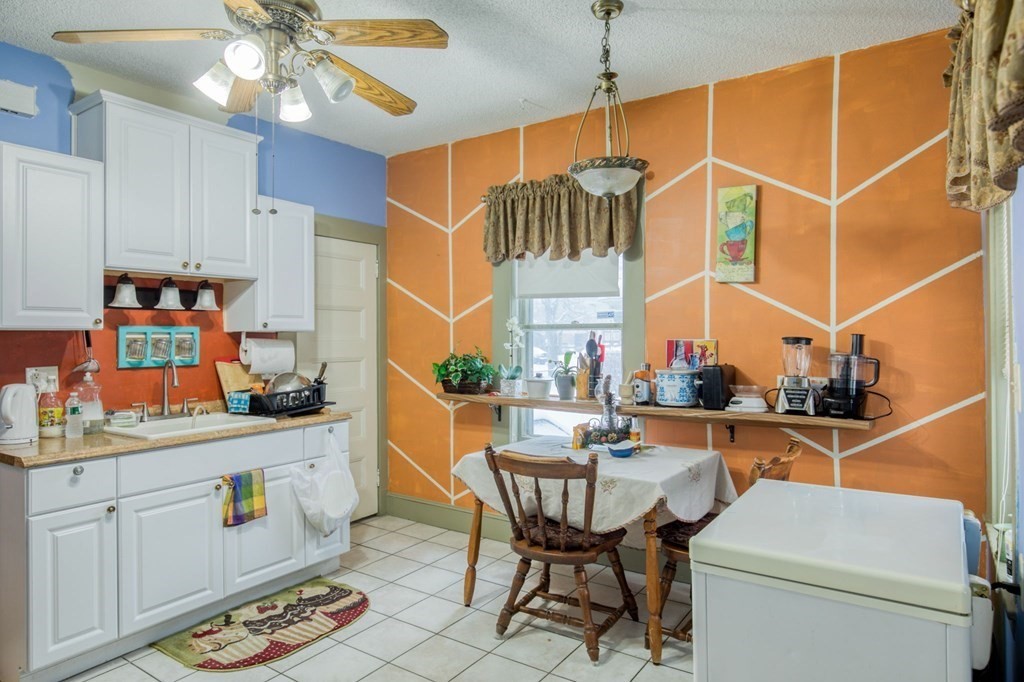 358 Dickinson Street Springfield, MA 01108 - Photo 10 of 22 Gallery Image 10