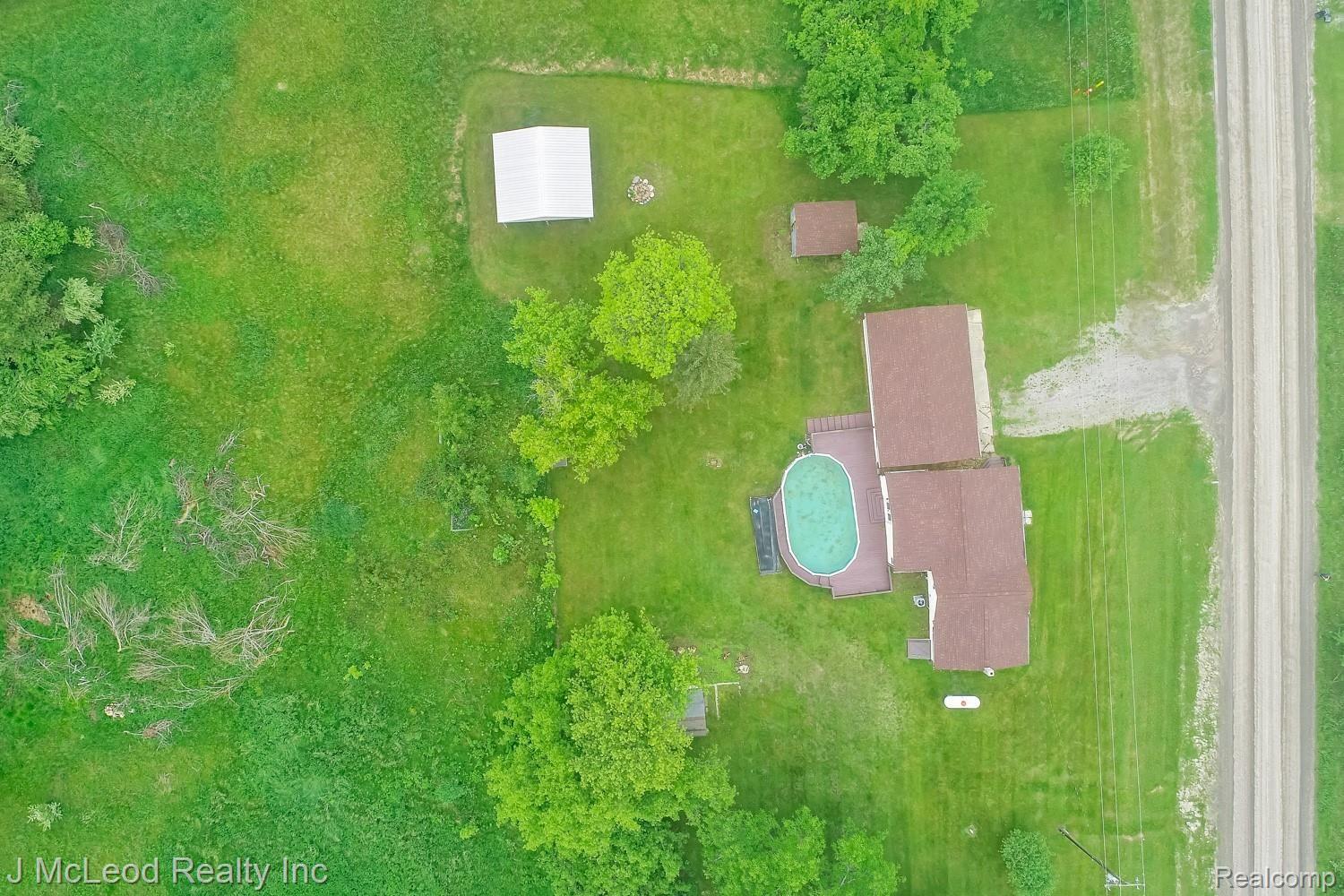 3815 Scholtz Road Lapeer, MI 48446 - Photo 34 of 44 3815 Scholtz Lapeer48446-34.jpg