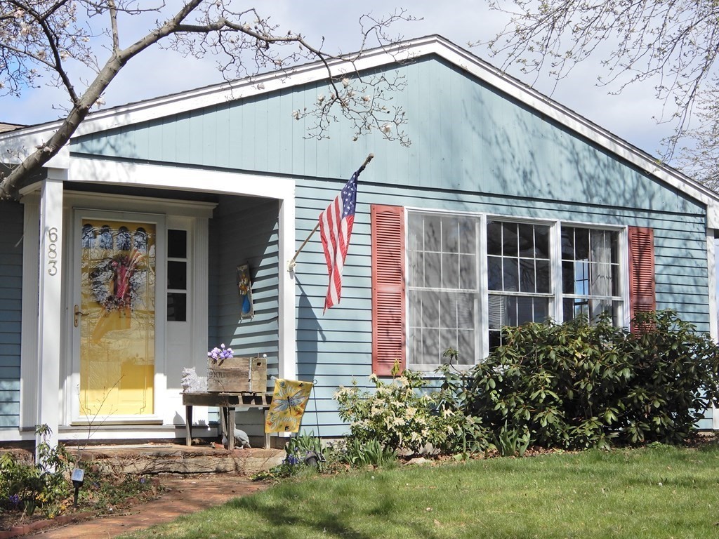 683 Coy Hill Road Warren, MA 01083 - Photo 3 of 39