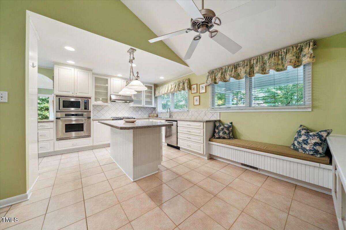 415 Forsyth Street Raleigh, NC 27609 - Photo 8 of 40 02-aINT_002