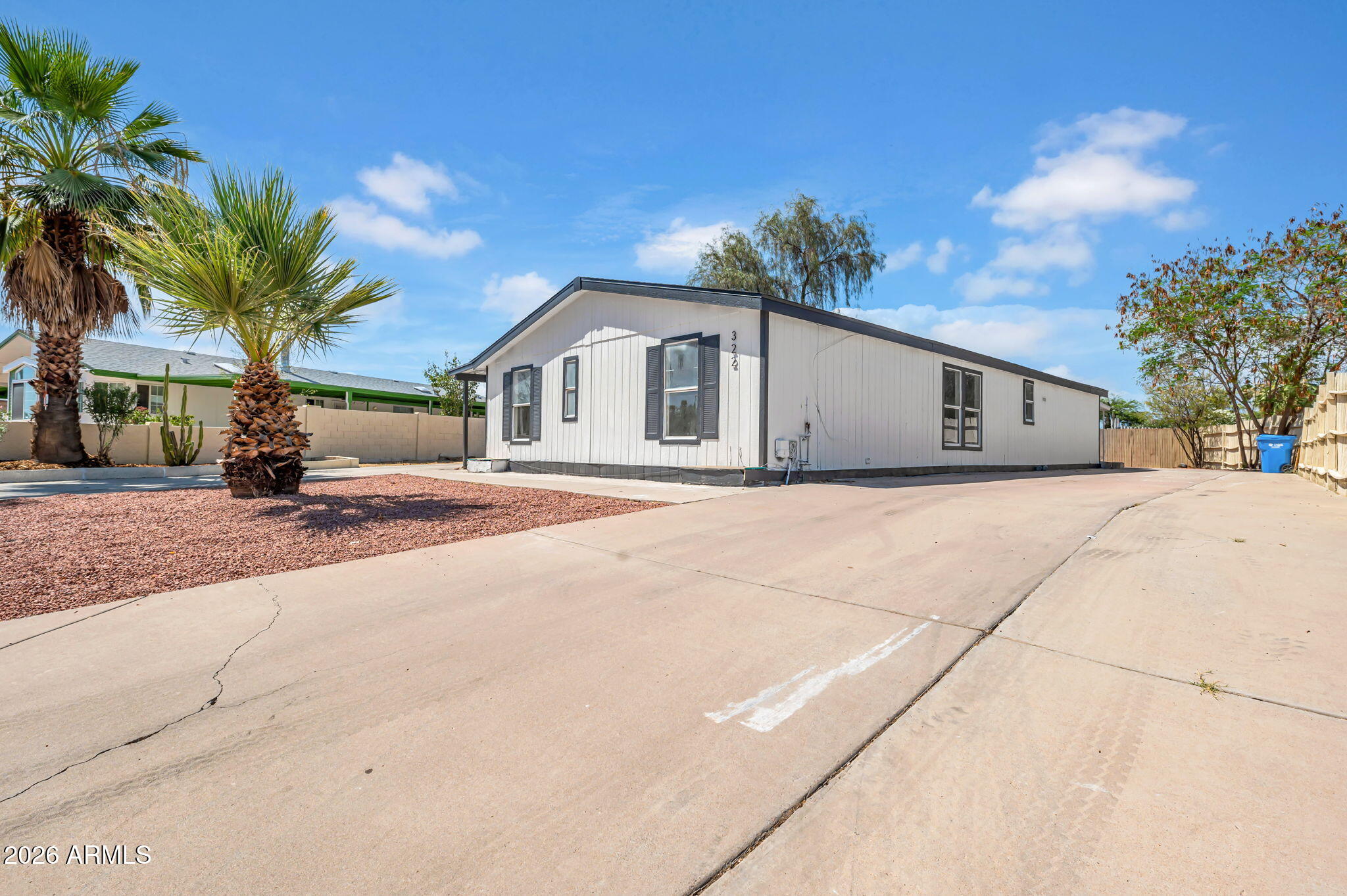 322 East Wagoner Road Phoenix, AZ 85022 - Photo 4 of 27 2-web-or-mls-322 E Wagoner Rd-2