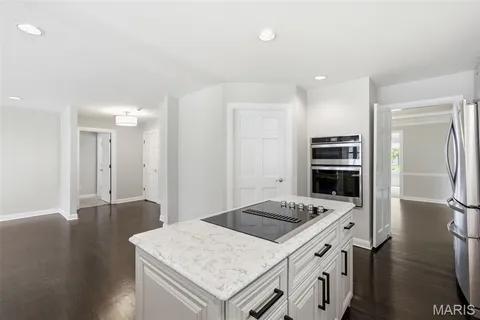 $739,000 | 14300 Open Meadow Court East, Chesterfield, MO 63017