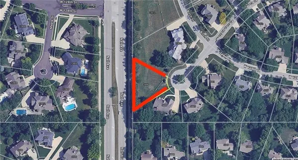 $350,000 | 5448 West 128th Terrace, Leawood, KS 66209