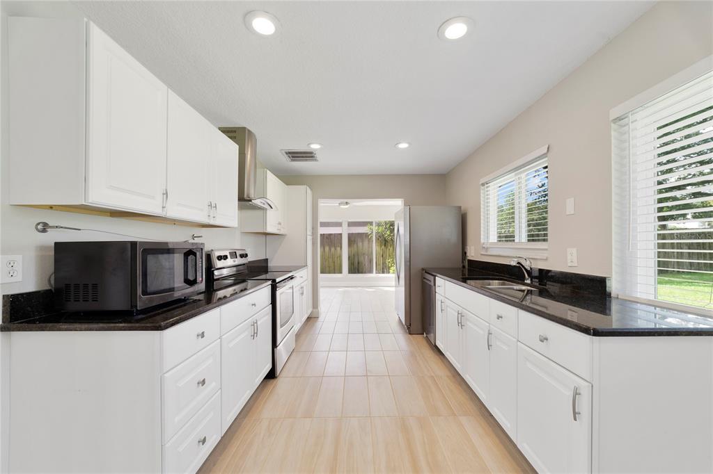 894 Little Bend Road Altamonte Springs, FL 32779 - Photo 8 of 26 Gallery Image 8