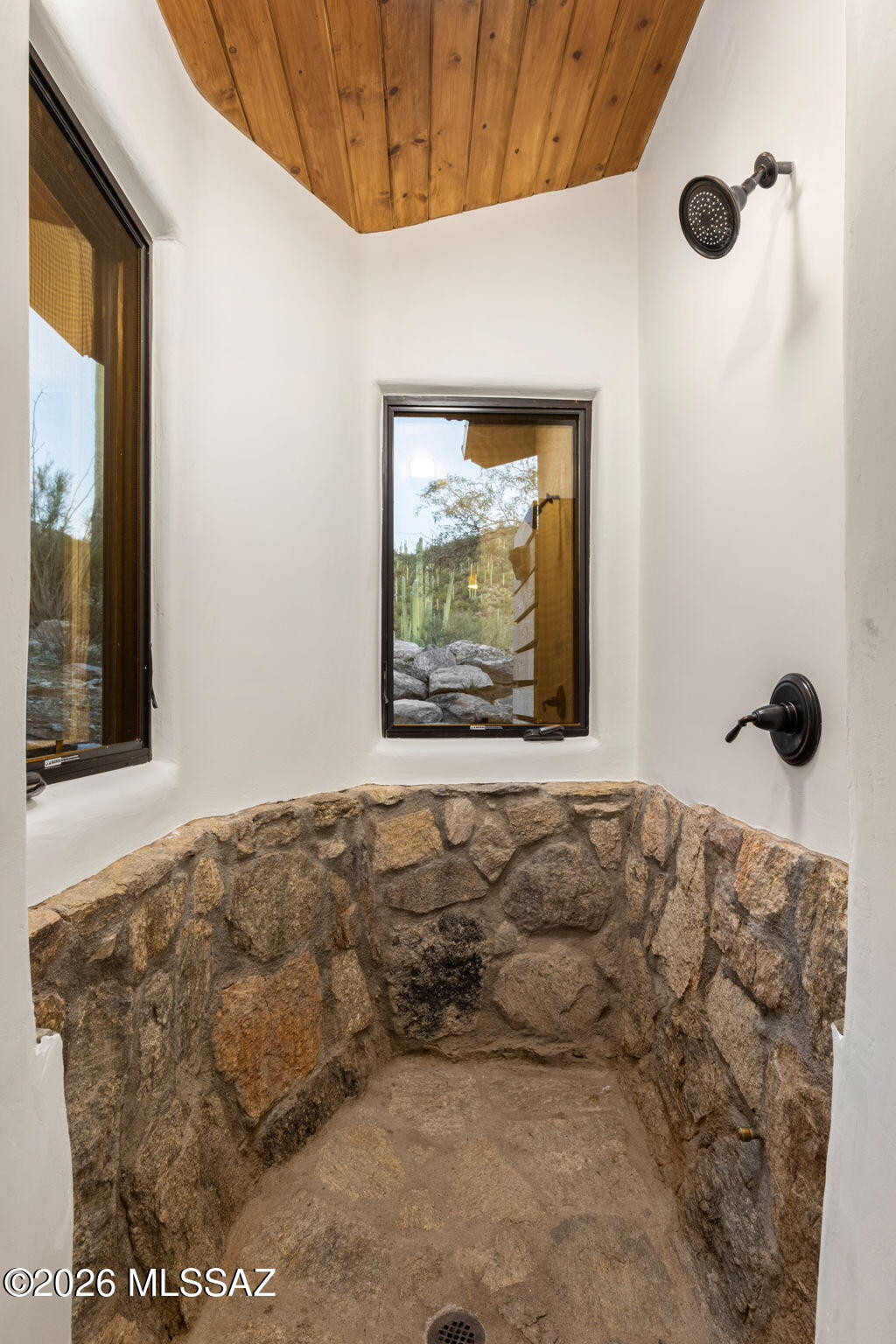 6550 North Rattlesnake Canyon Road Tucson, AZ 85750 - Photo 39 of 51 Guest Casita Stone Shower