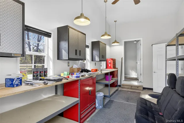 $965,000 | 99 Dusinberre Road, Gardiner, NY 12525