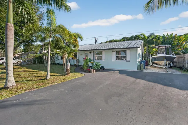 $627,000 | 1206 Mohican Boulevard, Jupiter, FL 33458